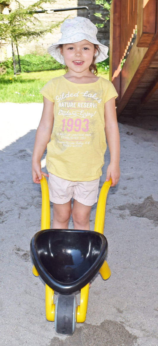 Sandkasten Set - Schubkarre GOWI® GOWI GmbH, Wertheimweg 12, 8630 Mariazell, Österreich; office@gowi.at