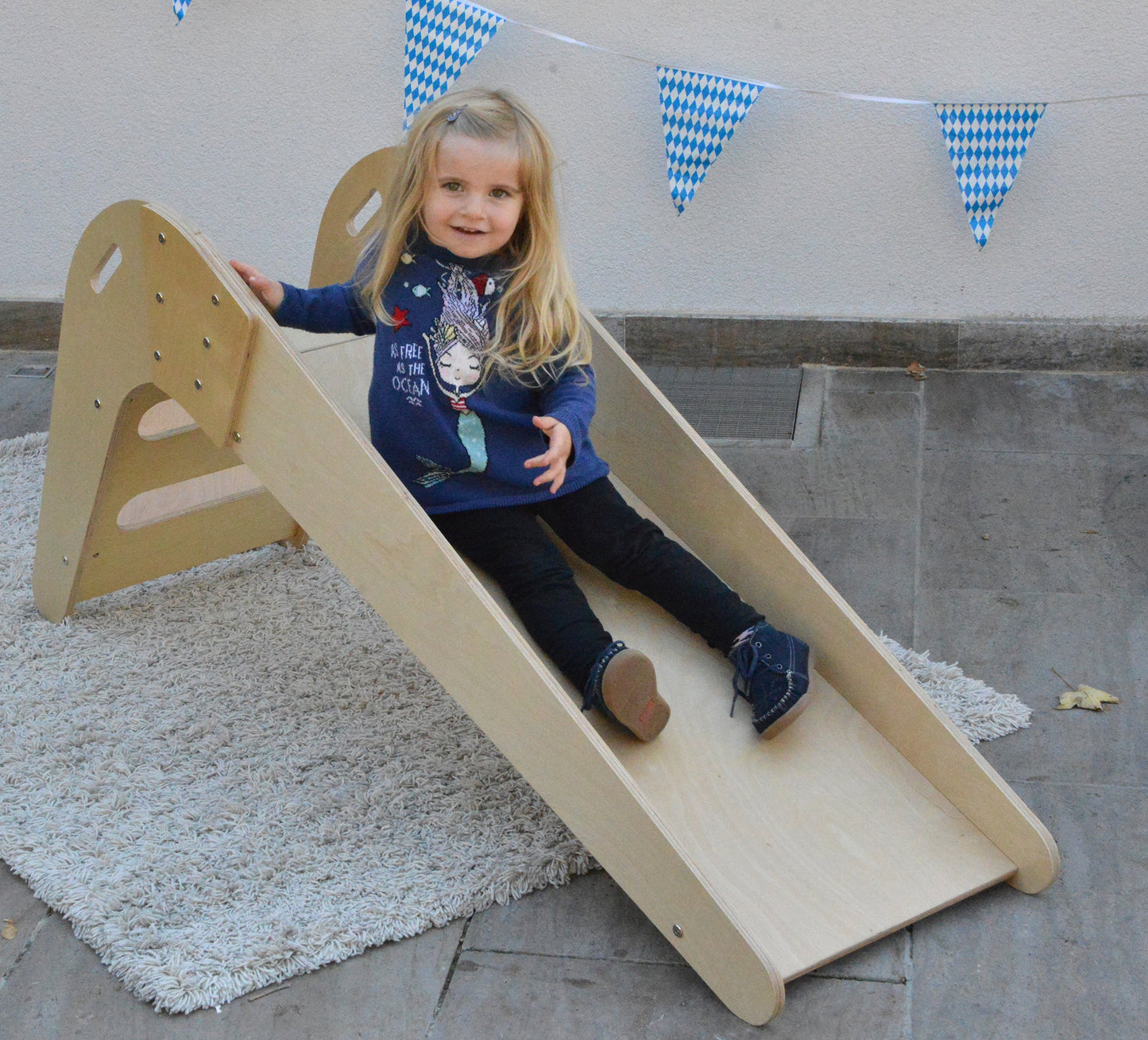 Holzrutsche SportFit, BLS GmbH, Kopernikusstraße 1, 74670 Forchtenberg, mail@bls.net