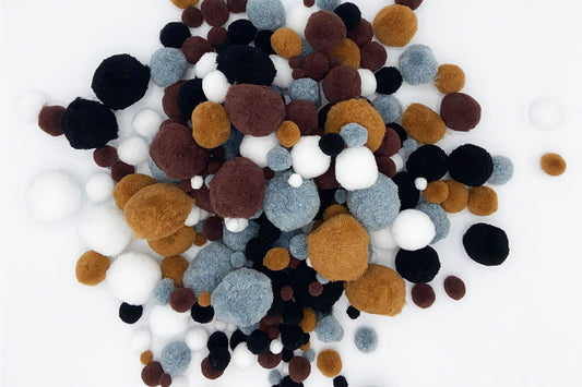 Pompons Erdtöne Avantgarde BLS GmbH, Kopernikusstraße 1, 74670 Forchtenberg; Kontakt: mail@bls.de