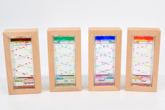 Petit escalier en forme de sablier - bois