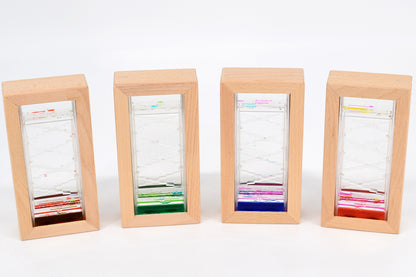 Petit escalier en forme de sablier - bois