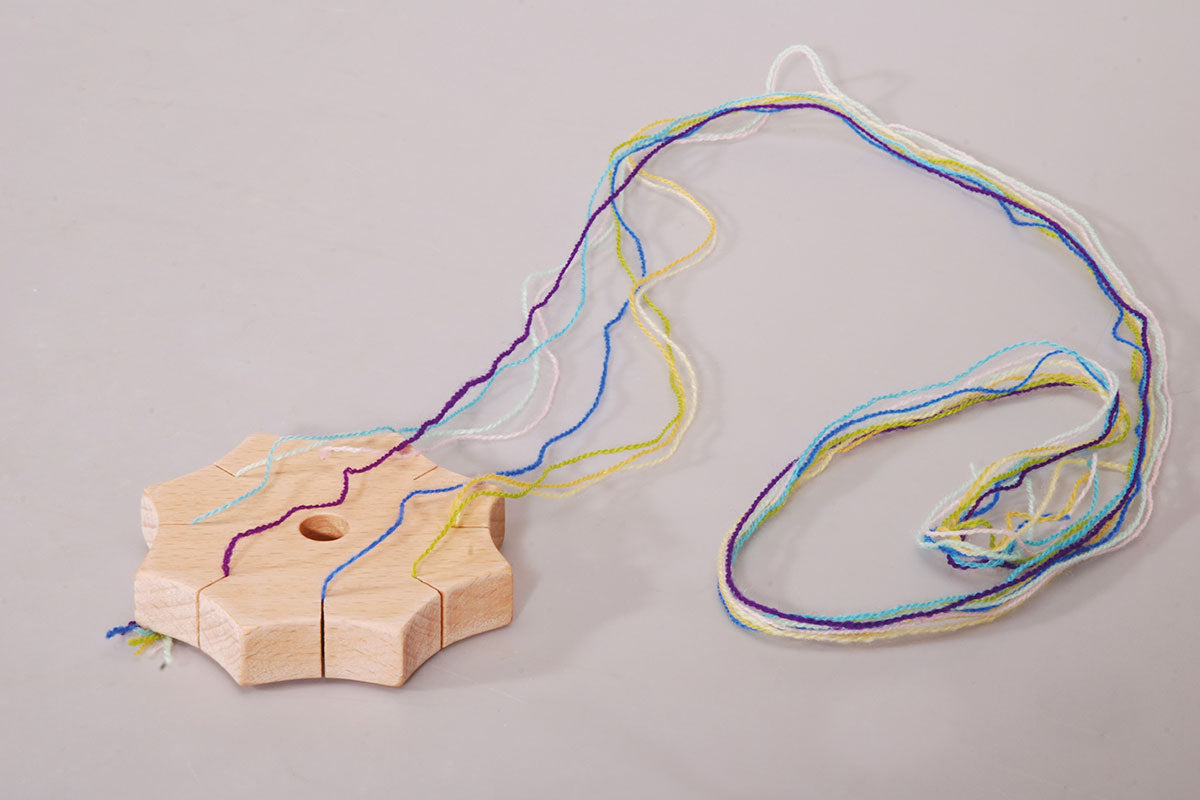 Knüpfstern - einzeln Forchtenberger Puzzle & Spiele BLS GmbH, Kopernikusstraße 1, 74670 Forchtenberg; Kontakt: mail@bls.de