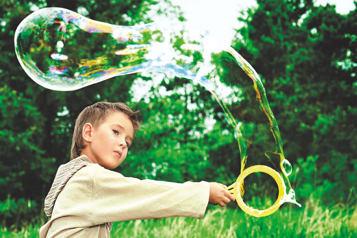 Bubple Riesenseifenblasen - Set Forchtenberger Puzzle & Spiele BLS GmbH, Kopernikusstraße 1, 74670 Forchtenberg; Kontakt: mail@bls.de