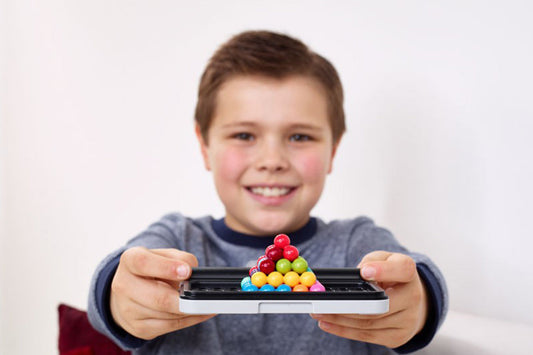 IQ Puzzler - Pro CHiLA GmbH ...einfach gutes Spielzeug! Kopernikusstraße 1, 74670 Forchtenberg, E-Mail: info@chila.de