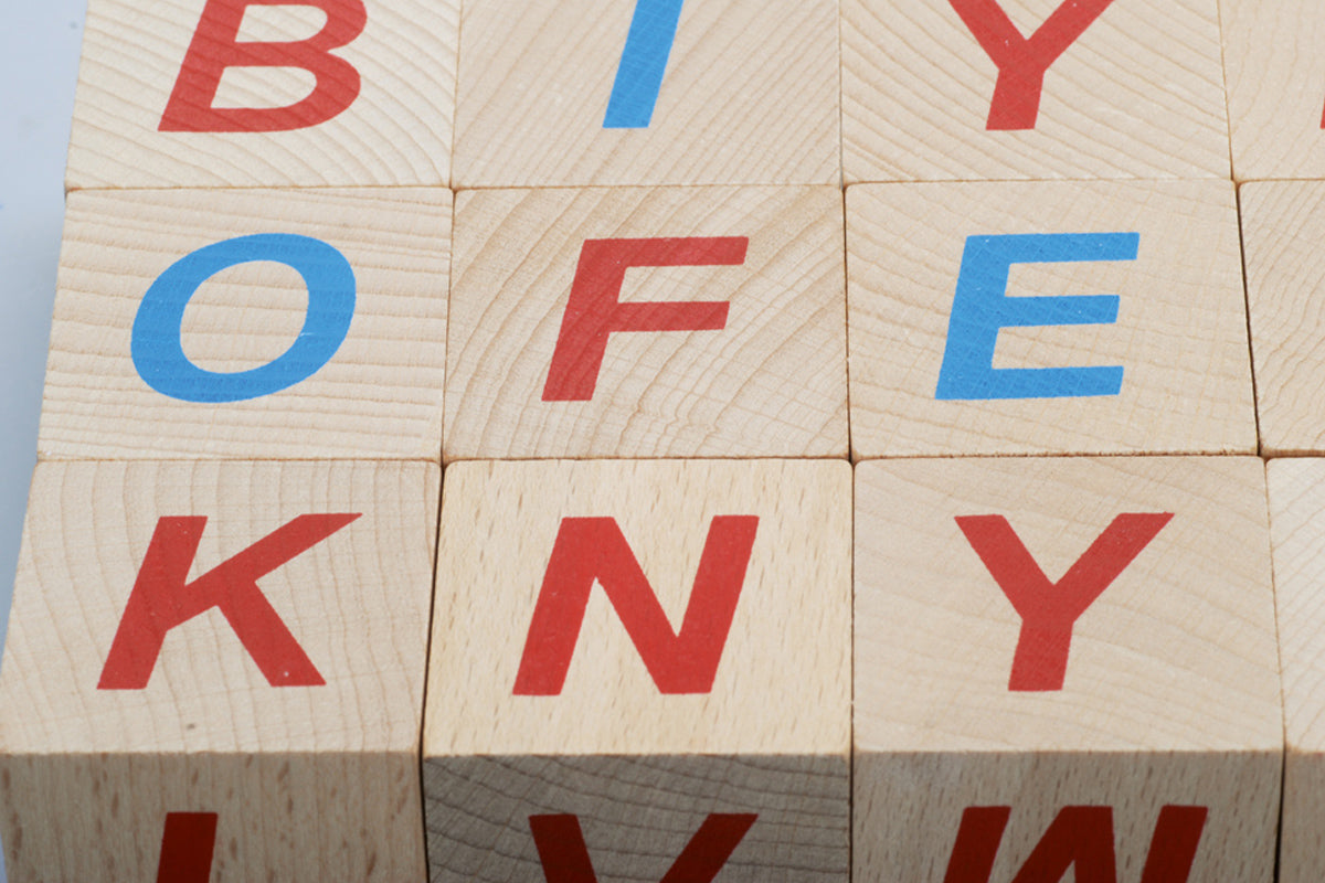 Zallalla & Buchstala - Holzwürfel CHiLA GmbH ...einfach gutes Spielzeug! Kopernikusstraße 1, 74670 Forchtenberg, E-Mail: info@chila.de