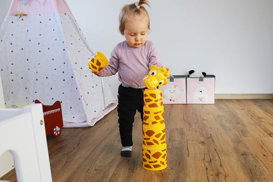 GOWI - Pyramide Giraffe GOWI® GOWI GmbH, Wertheimweg 12, 8630 Mariazell, Österreich; office@gowi.at