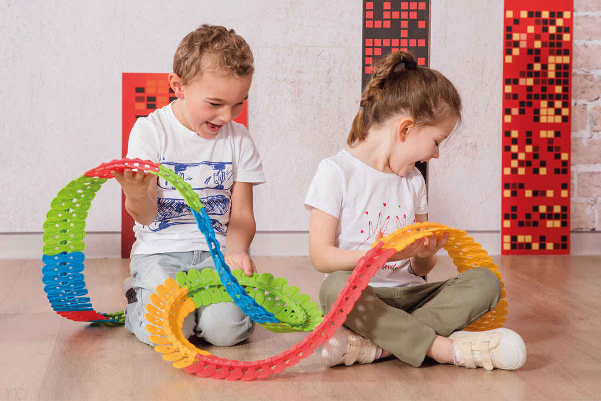 Smoby - Flextreme Streckenteile PINAO BLS GmbH, Kopernikusstraße 1, 74670 Forchtenberg; Kontakt: mail@bls.de