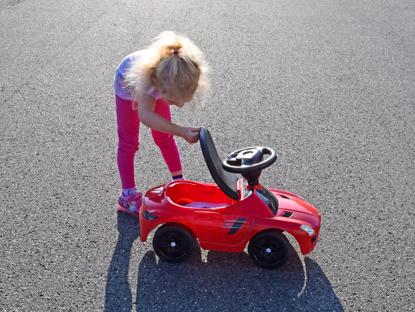 Mercedes Benz - Rutschauto SommerMobil BLS GmbH, Kopernikusstraße 1, 74670 Forchtenberg; Kontakt: mail@bls.de