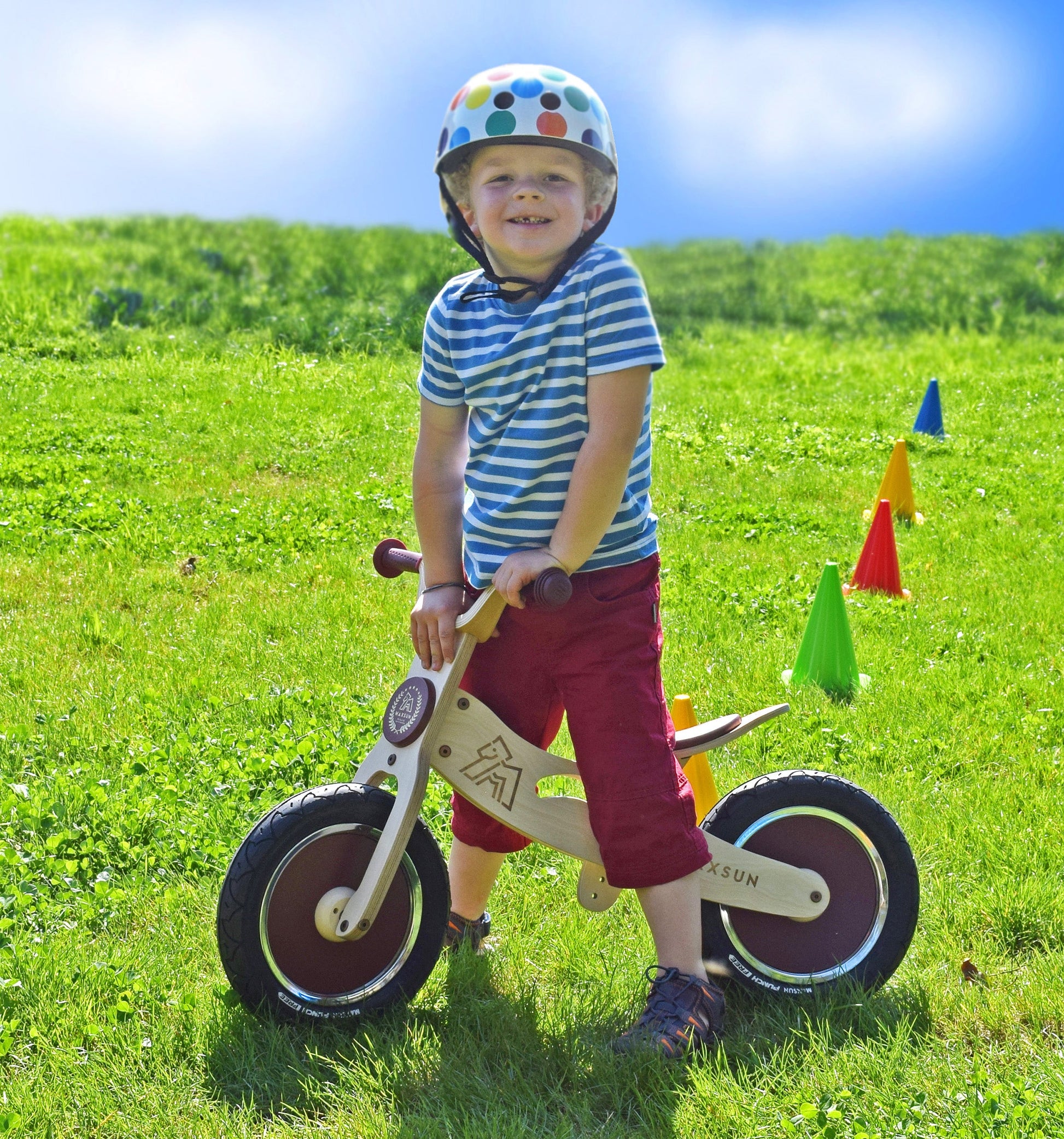 Holzlaufrad - Classic SommerMobil BLS GmbH, Kopernikusstraße 1, 74670 Forchtenberg; Kontakt: mail@bls.de