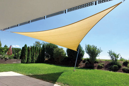 Sonnensegel Triangle - 3 x 3 x 3 Meter SportFit, BLS GmbH, Kopernikusstraße 1, 74670 Forchtenberg, mail@bls.net