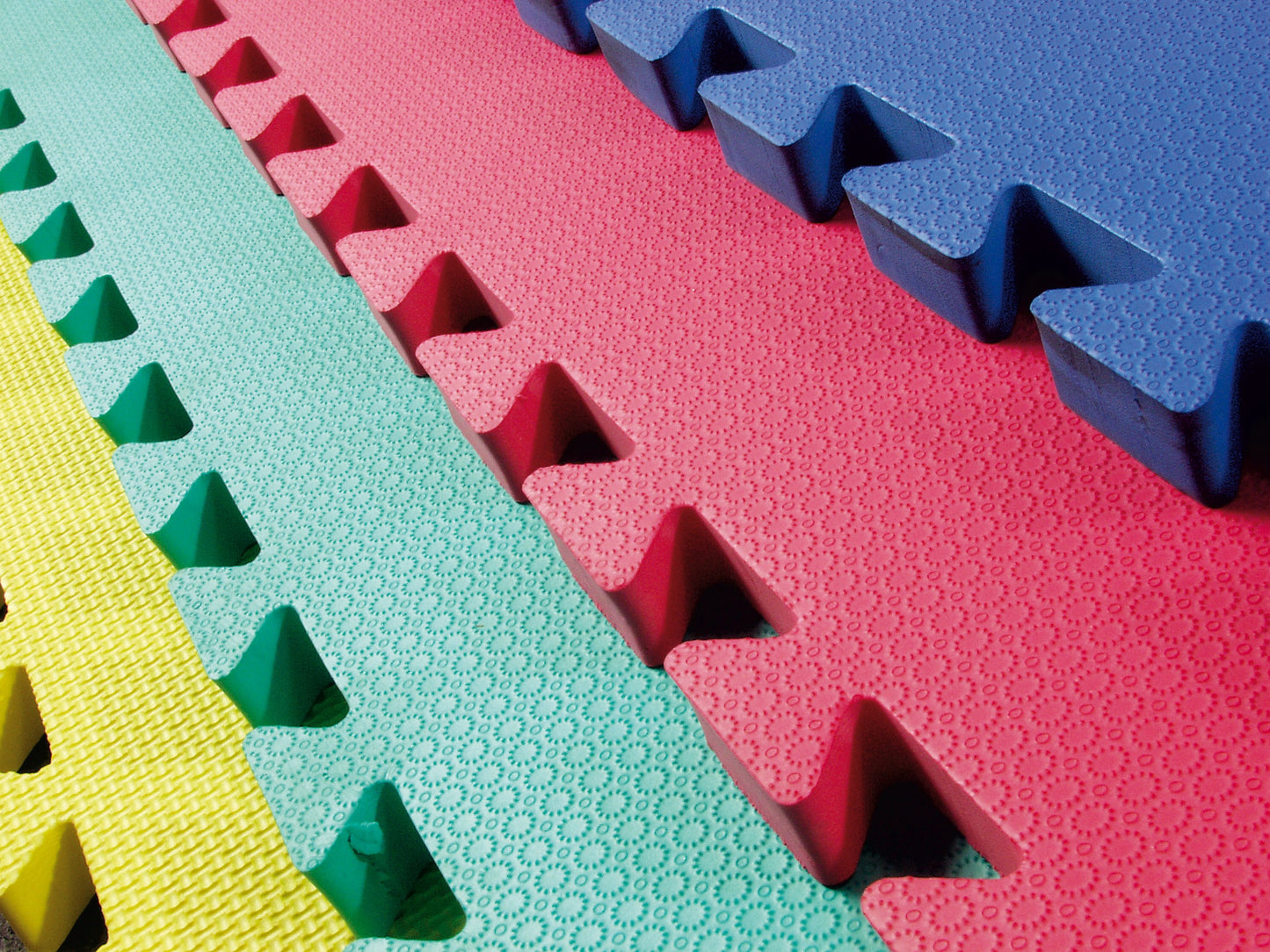 Puzzlematten - Set 4 SportFit, BLS GmbH, Kopernikusstraße 1, 74670 Forchtenberg, mail@bls.net