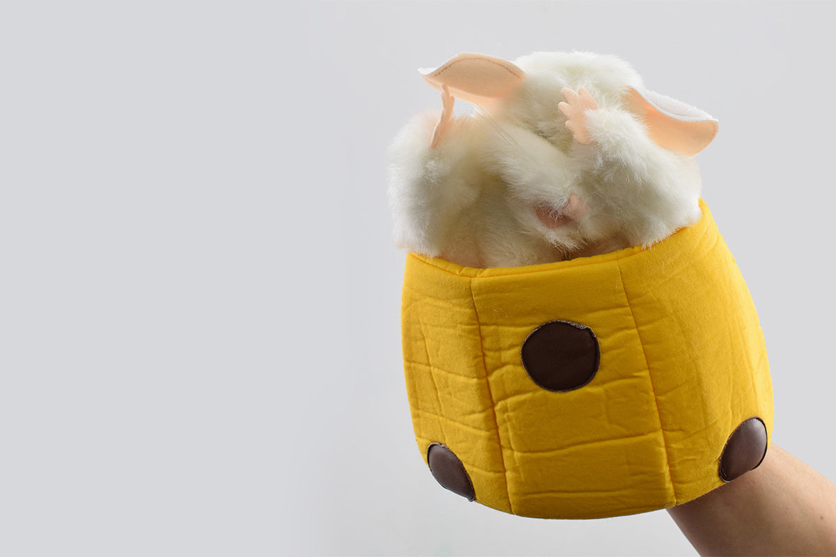 Handspielpuppe Maus im Käse DesignPlüsch BLS GmbH, Kopernikusstraße 1, 74670 Forchtenberg; Kontakt: mail@bls.de