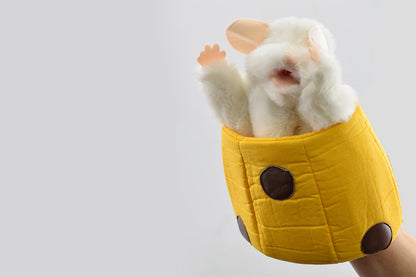 Handspielpuppe Maus im Käse DesignPlüsch BLS GmbH, Kopernikusstraße 1, 74670 Forchtenberg; Kontakt: mail@bls.de