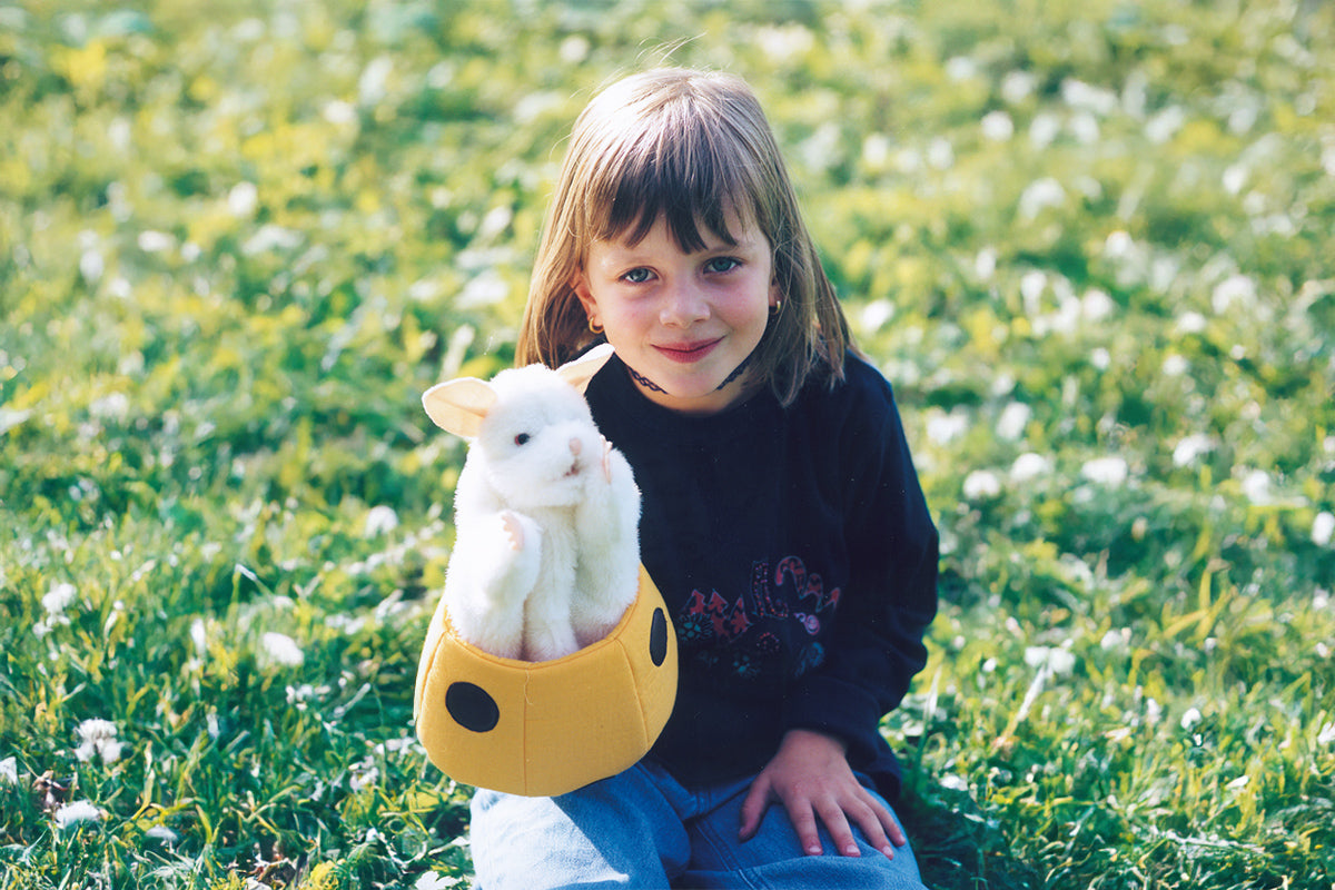 Handspielpuppe Maus im Käse DesignPlüsch BLS GmbH, Kopernikusstraße 1, 74670 Forchtenberg; Kontakt: mail@bls.de