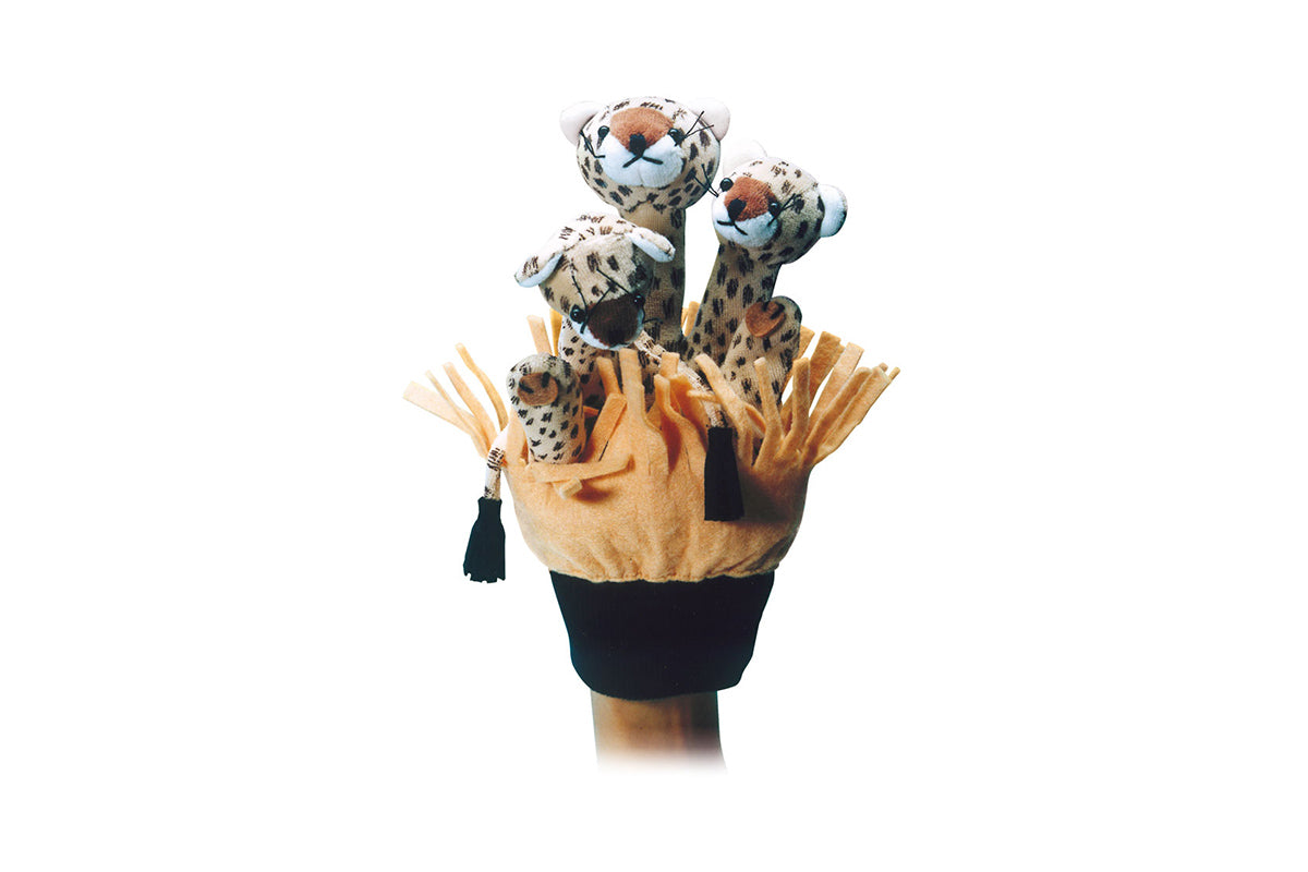 Handschuh Leopard DesignPlüsch BLS GmbH, Kopernikusstraße 1, 74670 Forchtenberg; Kontakt: mail@bls.de